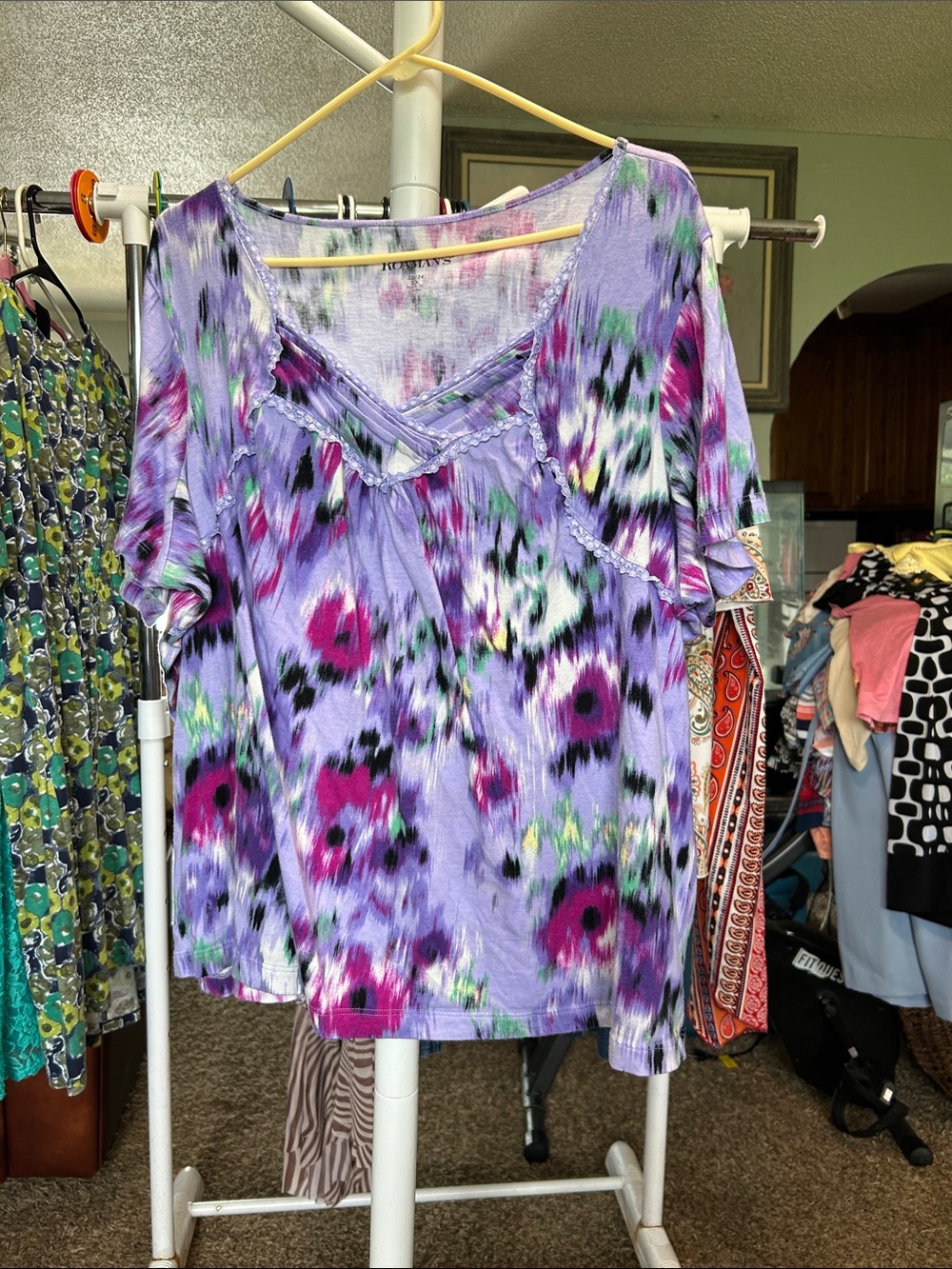 Roaman's Lavender Abstract Floral V-Neck Short Sleeve Blouse Size 1X